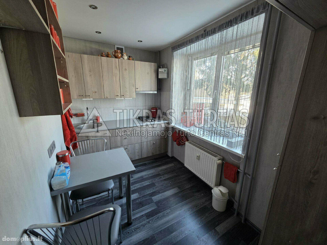 Parduodamas 3 kambarių butas Klaipėdoje, Debrecene, Debreceno g.