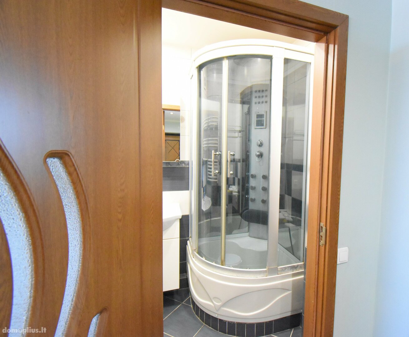 Продается 2 комнатная квартира Raseinių rajono sav., Stonuose, Molynės g.