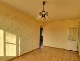 Parduodamas 4 kambarių butas Klaipėdoje, Vingio, I. Simonaitytės g.