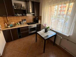Parduodamas 2 kambarių butas Klaipėdoje, Laukininkuose, Vyturio g.