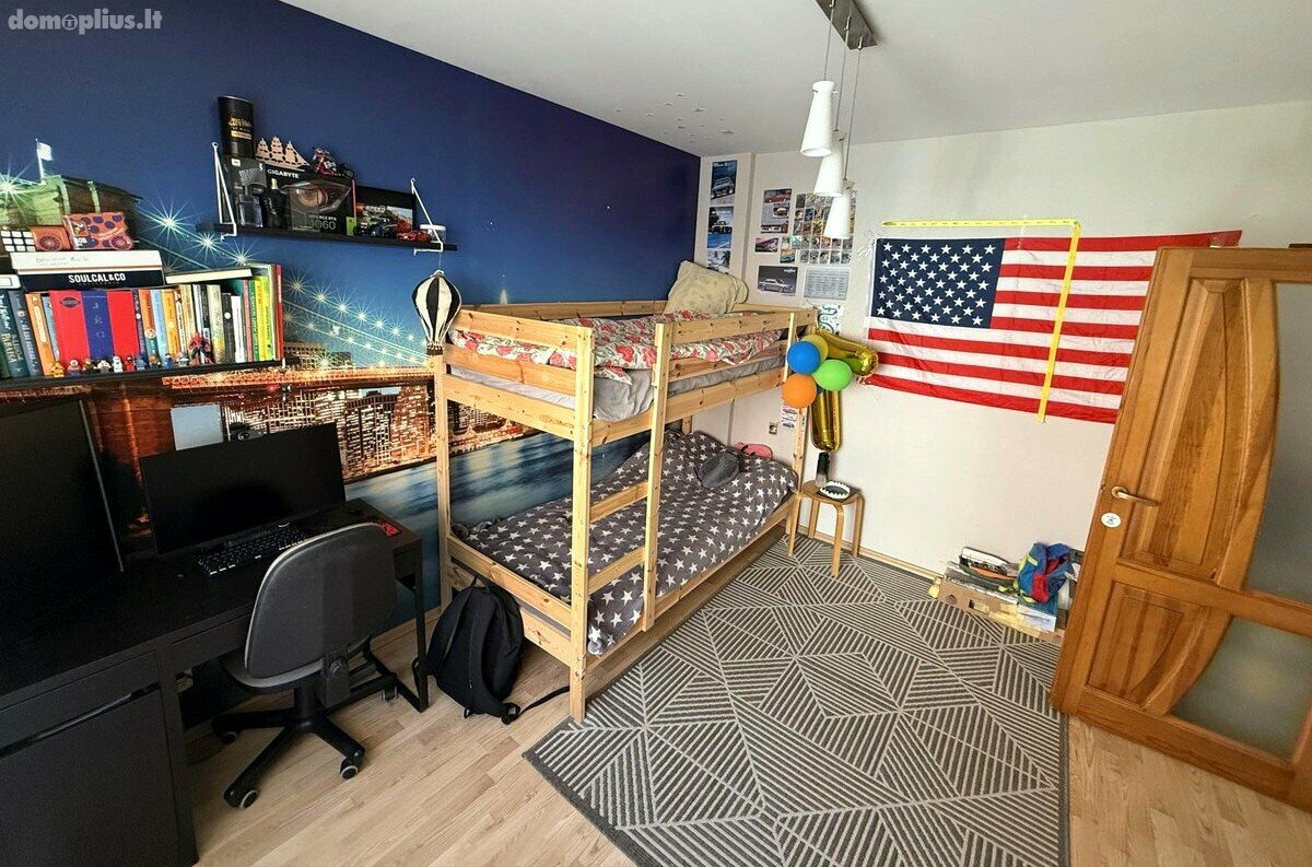 Parduodamas 2 kambarių butas Klaipėdoje, Laukininkuose, Vyturio g.