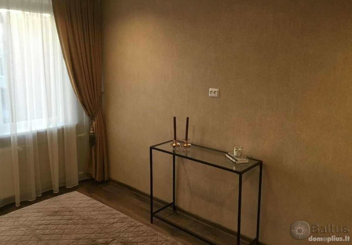 Parduodamas 2 kambarių butas Klaipėdoje, Debrecene, Šilutės pl.