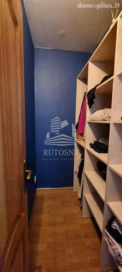 Parduodamas 4 kambarių butas Klaipėdoje, Naujakiemyje, Šiaulių g.
