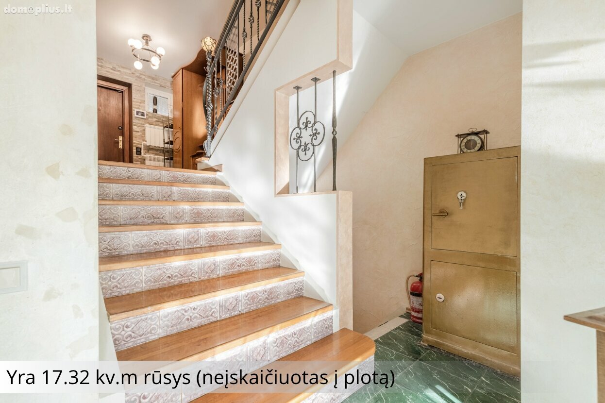 Parduodamas 4 kambarių butas Vilniuje, Pašilaičiuose, Pašilaičių g.
