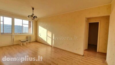Parduodamas 4 kambarių butas Klaipėdoje, Laukininkuose, I. Simonaitytės g.