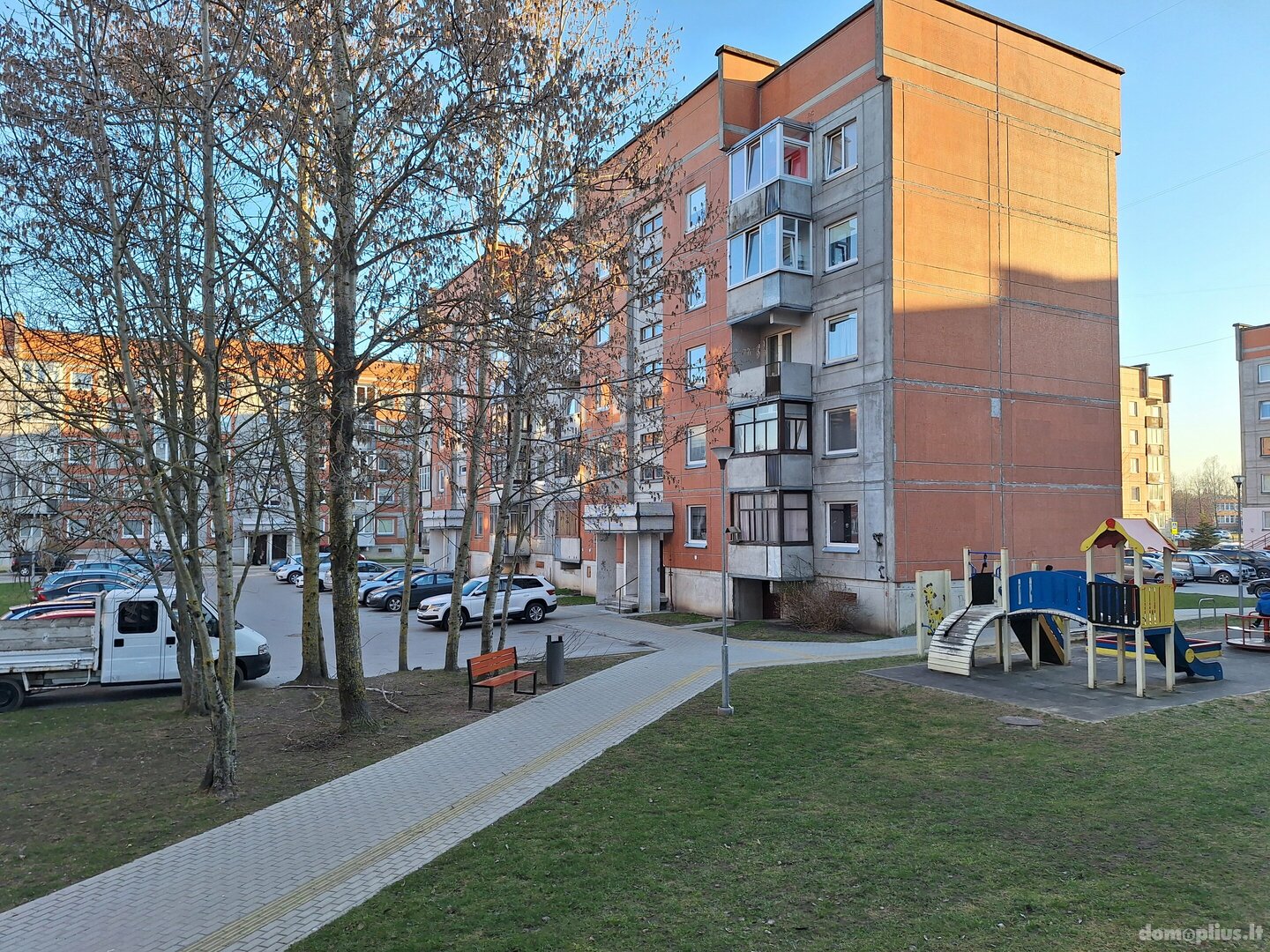 Parduodamas 3 kambarių butas Šilutės rajono sav., Šilutėje, Hermano Zudermano g.