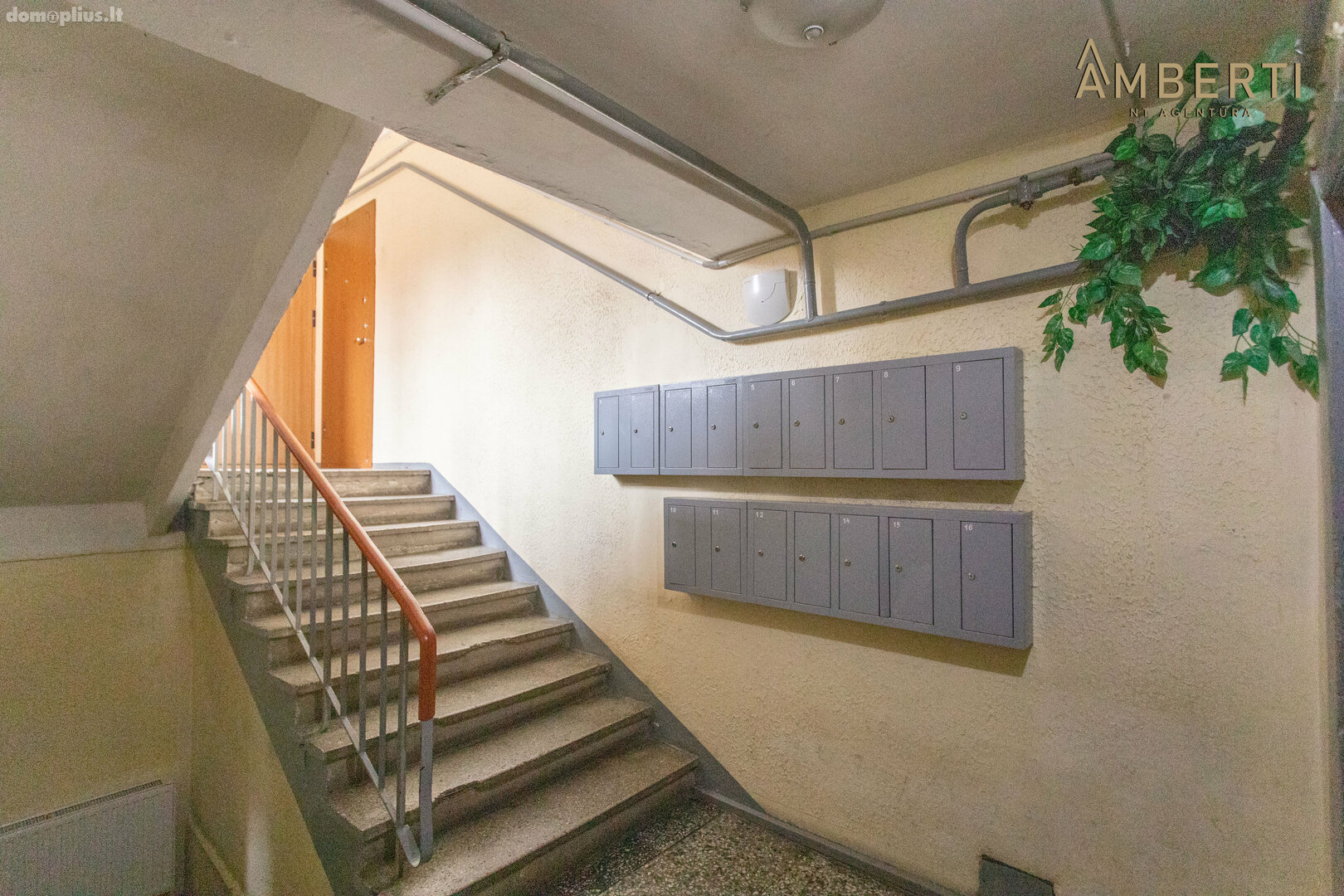 Parduodamas 4 kambarių butas Klaipėdoje, Mažojo kaimelio, Liepojos g.
