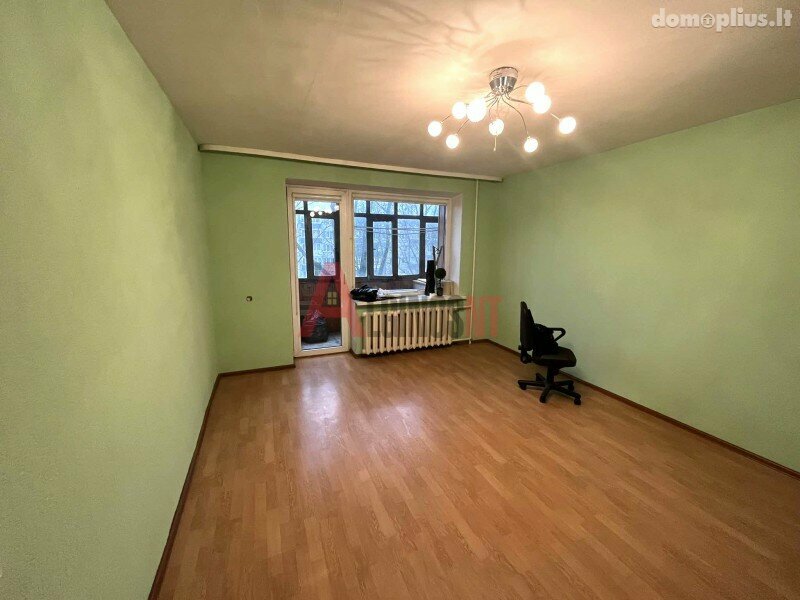 Parduodamas 2 kambarių butas Klaipėdoje, Debrecene, Debreceno g.