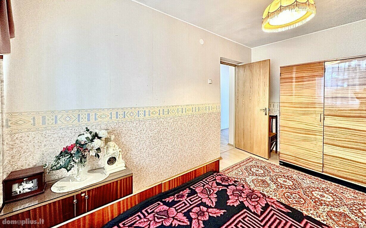 Parduodamas 4 kambarių butas Panevėžyje, Rožėse, Radastų g.