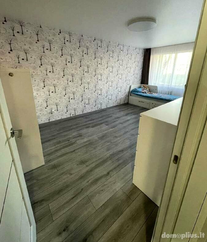 Parduodamas 3 kambarių butas Klaipėdoje, Baltijos, Taikos pr.