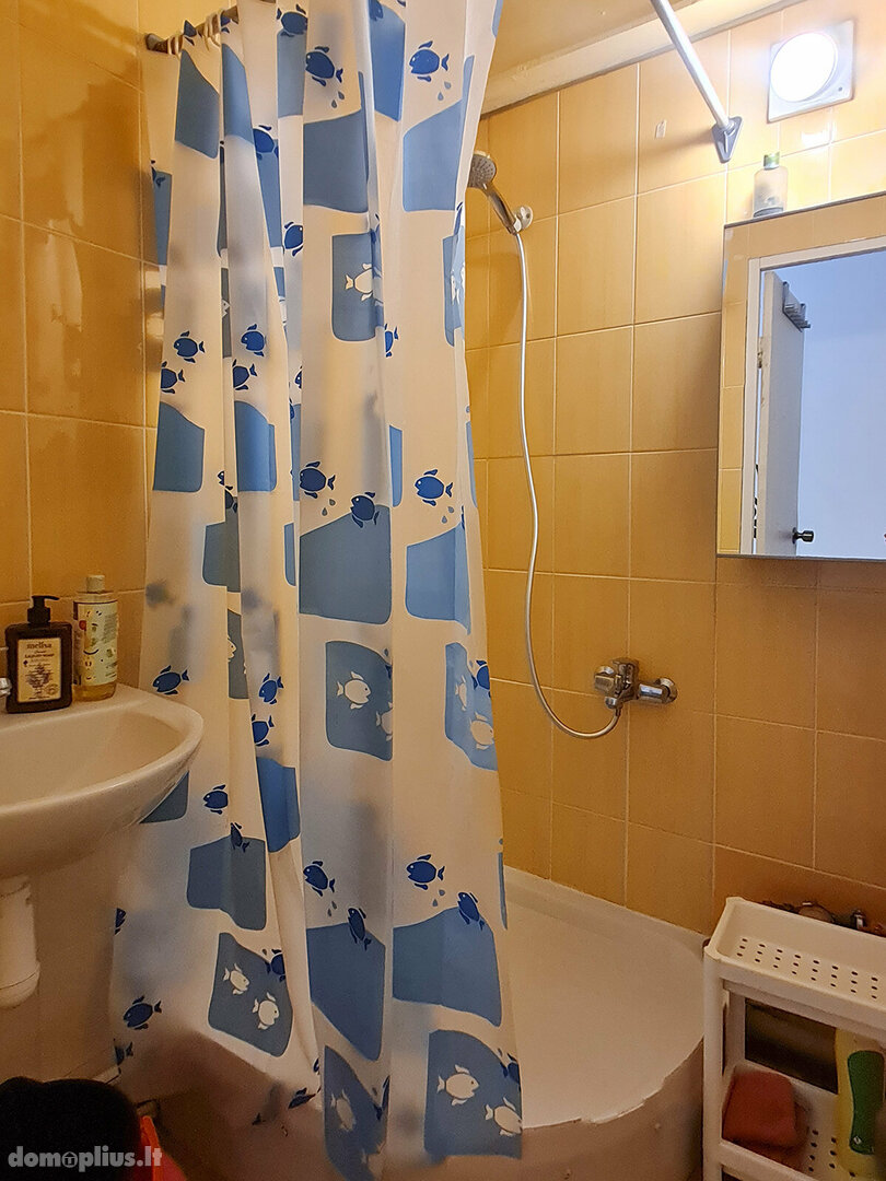 Продается 1 комнатная квартира Vilniuje, Karoliniškėse, Virginijaus Druskio g.
