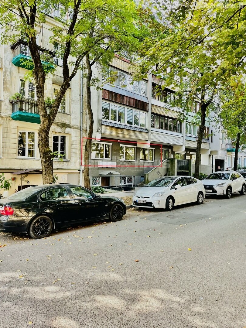 Parduodamas 3 kambarių butas Vilniuje, Naujamiestyje, Šaltinių g.