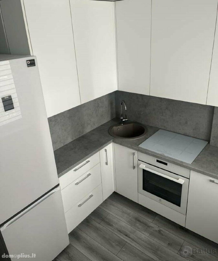 3 rooms apartment for sell Klaipėdoje, Baltijos, Taikos pr.