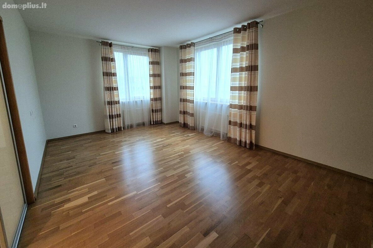 Продается 2 комнатная квартира Klaipėdoje, Centre, Dariaus ir Girėno g.