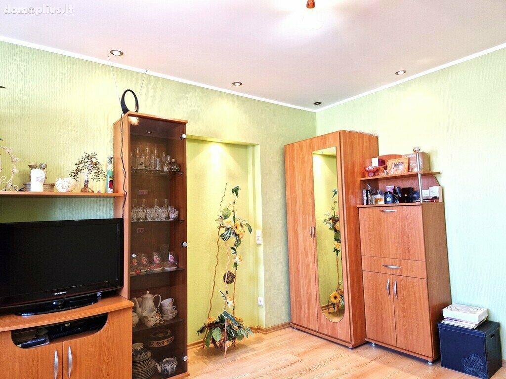 3 rooms apartment for sell Utenos rajono sav., Utenoje, Vaižganto g.