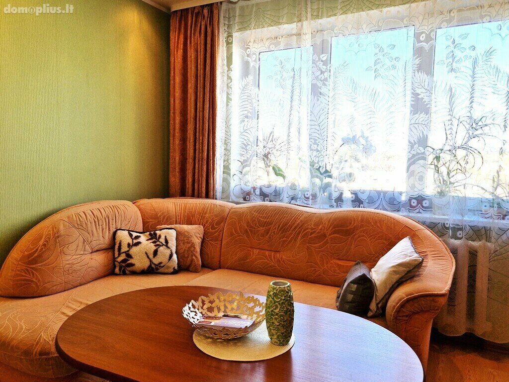 3 rooms apartment for sell Utenos rajono sav., Utenoje, Vaižganto g.