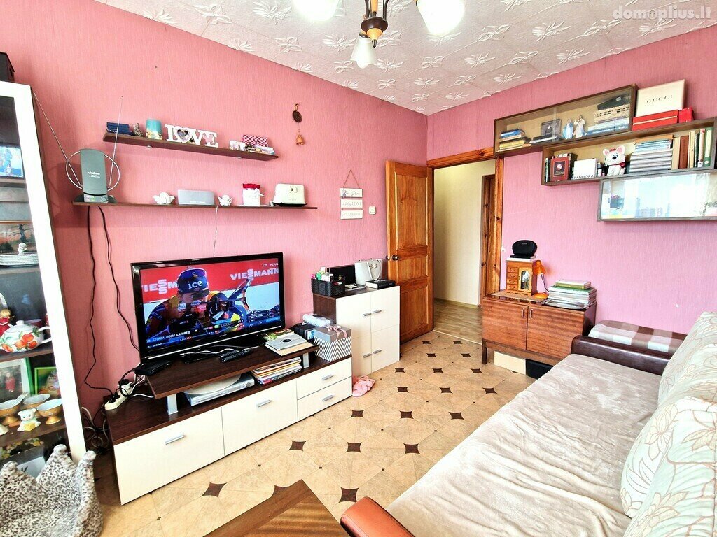 3 rooms apartment for sell Utenos rajono sav., Utenoje, Vaižganto g.