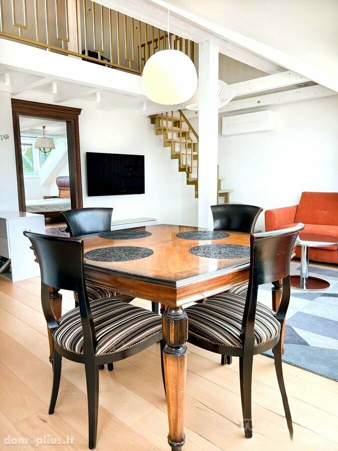 3 rooms apartment for sell Klaipėdoje, Senamiestyje, Tiltų g.