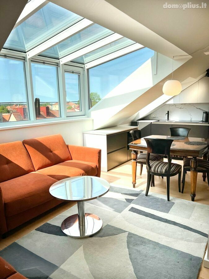 3 rooms apartment for sell Klaipėdoje, Senamiestyje, Tiltų g.