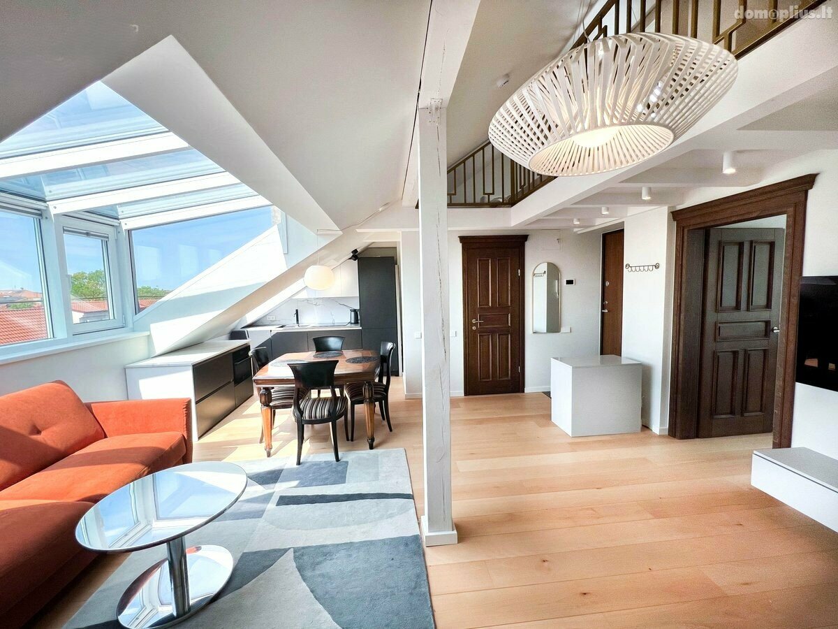 3 rooms apartment for sell Klaipėdoje, Senamiestyje, Tiltų g.