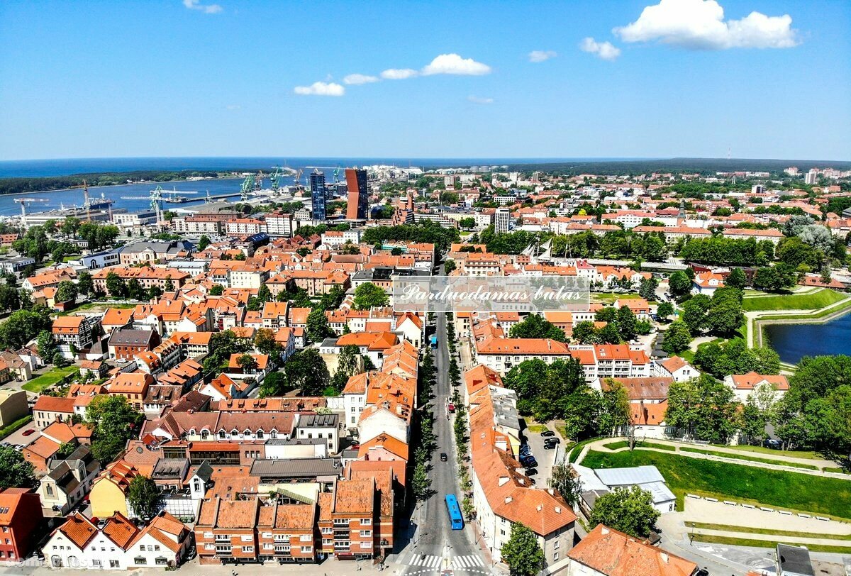 3 rooms apartment for sell Klaipėdoje, Senamiestyje, Tiltų g.