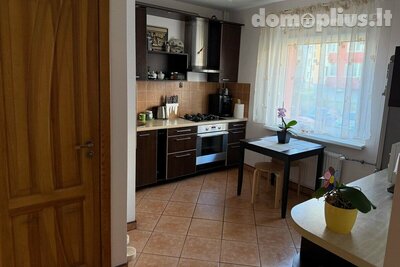 Parduodamas 2 kambarių butas Klaipėdoje, Laukininkuose, Vyturio g.