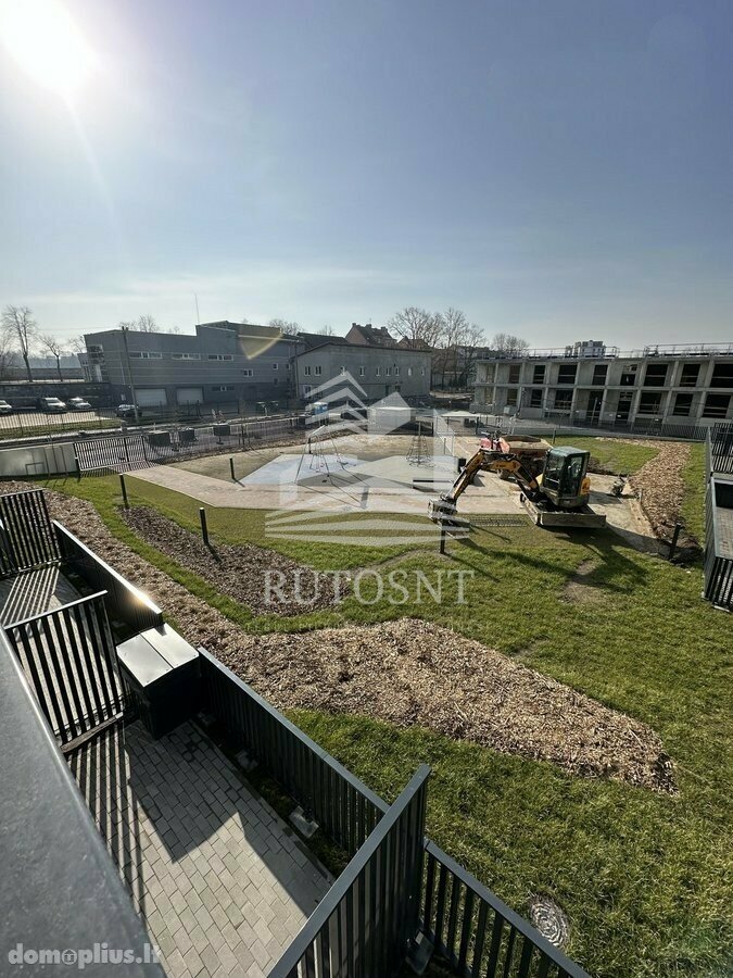 Parduodamas 1 kambario butas Klaipėdoje, Senamiestyje, Gluosnių skg.