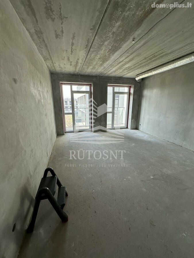 Parduodamas 1 kambario butas Klaipėdoje, Senamiestyje, Gluosnių skg.