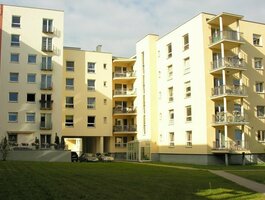3 kambarių butas Vilniuje, Lazdynėliuose, Jonažolių g.