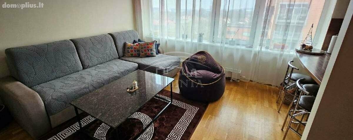 Продается 3 комнатная квартира Klaipėdoje, Vėtrungėje, Birutės g.
