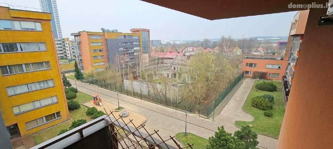 Продается 3 комнатная квартира Klaipėdoje, Vėtrungėje, Birutės g.