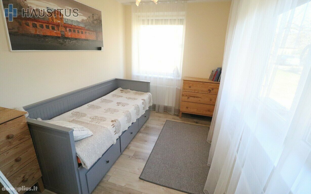 Parduodamas 3 kambarių butas Anykščių rajono sav., Anykščiuose, J. Biliūno g.