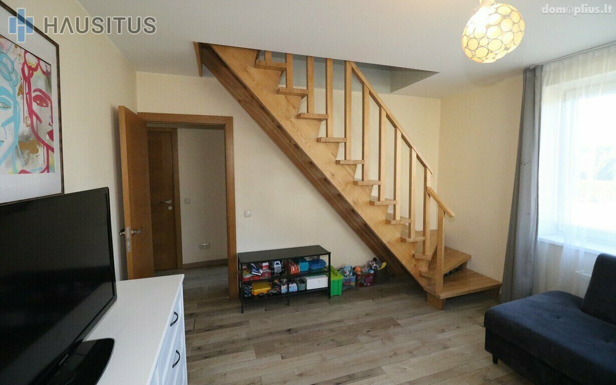 Parduodamas 3 kambarių butas Anykščių rajono sav., Anykščiuose, J. Biliūno g.