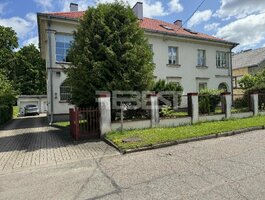 4 kambarių butas Šiauliuose, Centre, Maironio g.