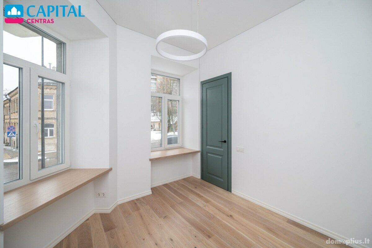Продается 3 комнатная квартира Vilniuje, Rasos, Pelesos g.