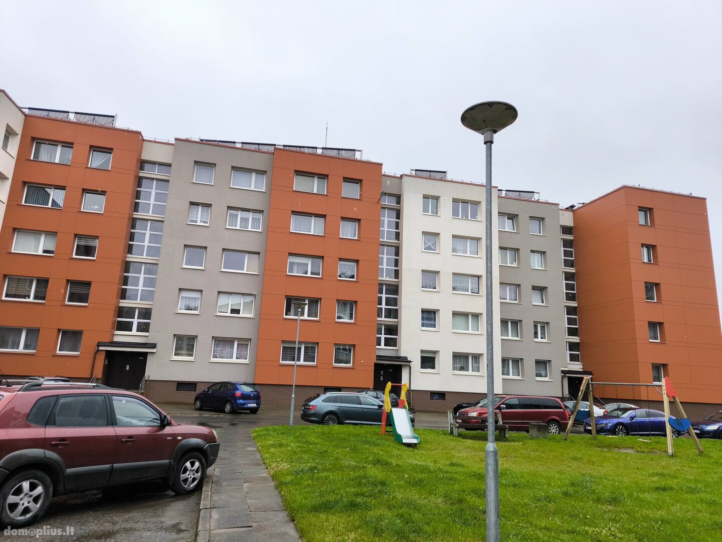 Parduodamas 3 kambarių butas Klaipėdoje, Baltijos, Nidos g.