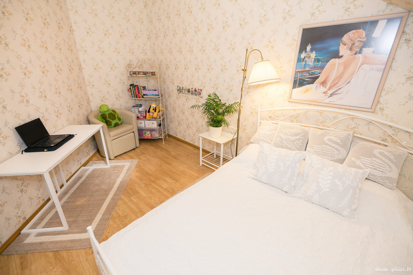 Parduodamas 7 kambarių butas Alytuje, Senamiestyje, Ugniagesių g.