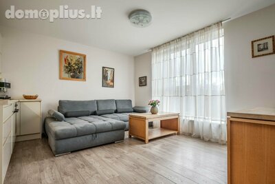 Parduodamas 3 kambarių butas Palangoje, Brukšvos g.
