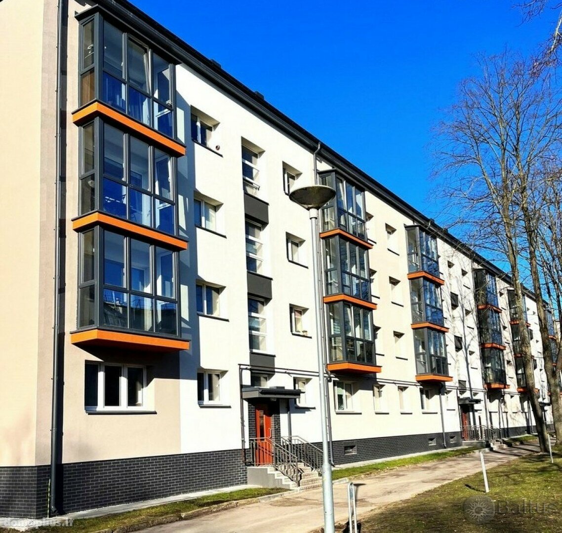 Parduodamas 2 kambarių butas Klaipėdoje, Sportininkuose, Švyturio g.