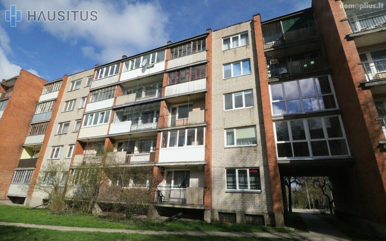 Parduodamas 4 kambarių butas Anykščių rajono sav., Anykščiuose, J. Biliūno g.