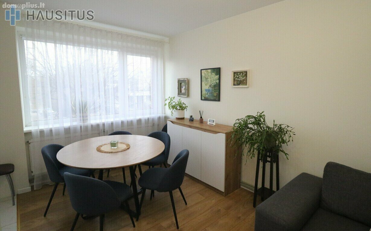 Parduodamas 4 kambarių butas Anykščių rajono sav., Anykščiuose, J. Biliūno g.