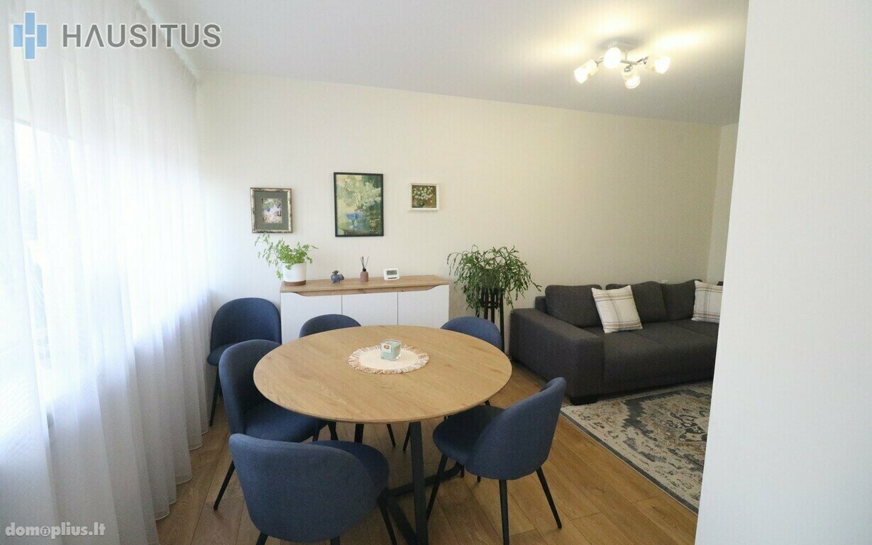 Parduodamas 4 kambarių butas Anykščių rajono sav., Anykščiuose, J. Biliūno g.