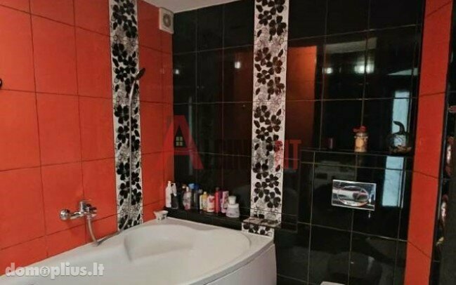 Parduodamas 4 kambarių butas Klaipėdoje, Žardininkuose, Reikjaviko g.