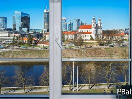 Parduodamas 4 kambarių butas Vilniuje, Senamiestyje, A. Goštauto g.