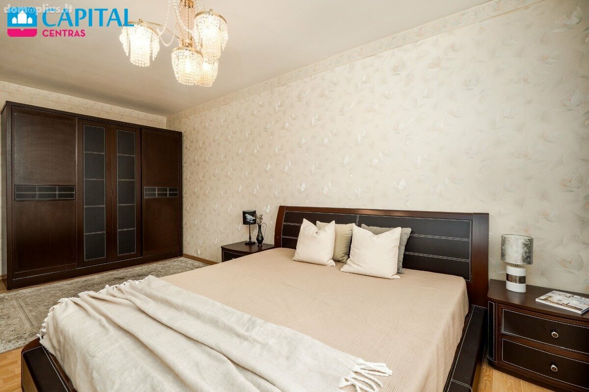 Продается 3 комнатная квартира Vilniuje, Karoliniškėse, Rolando Jankausko g.