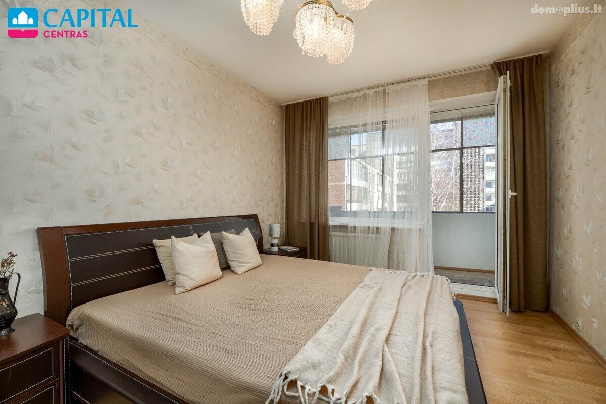 Продается 3 комнатная квартира Vilniuje, Karoliniškėse, Rolando Jankausko g.