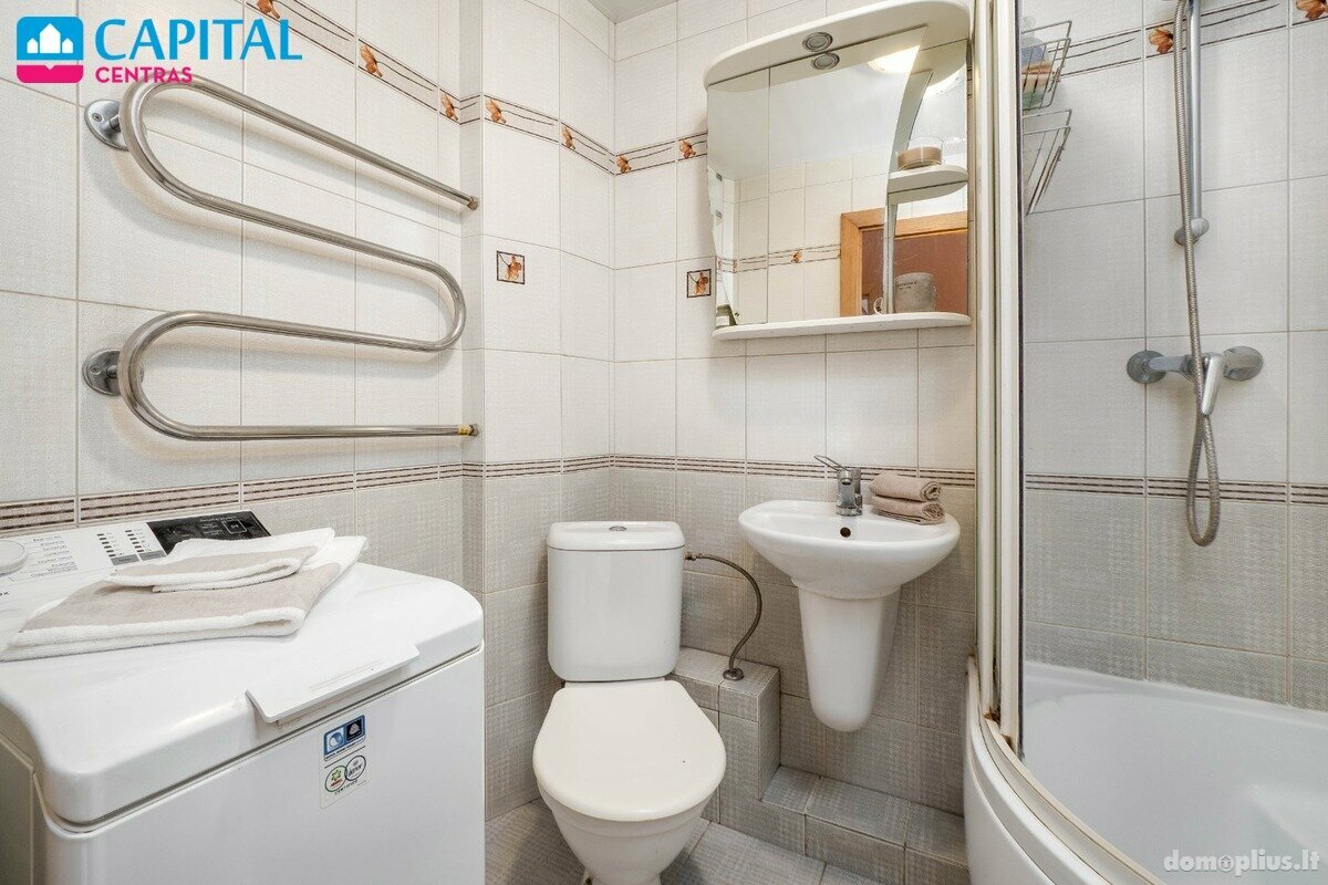 Продается 3 комнатная квартира Vilniuje, Karoliniškėse, Rolando Jankausko g.