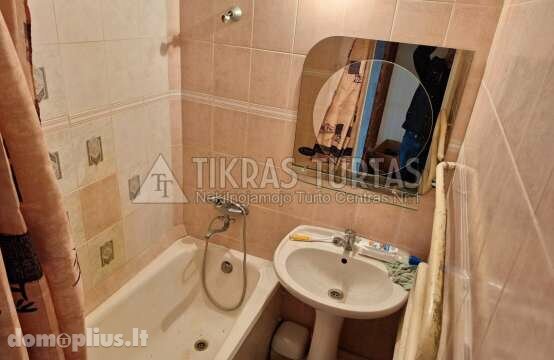 Parduodamas 4 kambarių butas Klaipėdoje, Debrecene, Naujakiemio g.