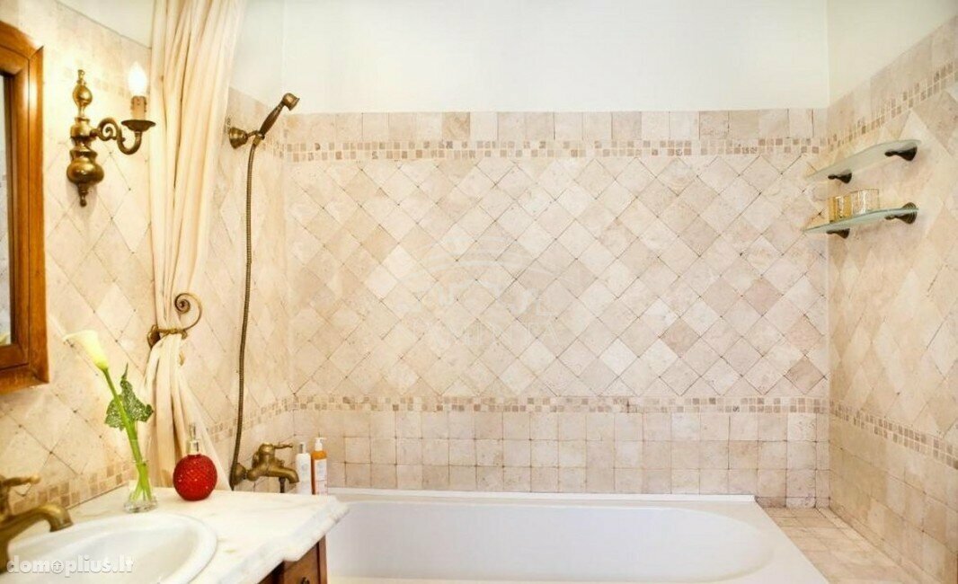 3 rooms apartment for sell Klaipėdoje, Centre, Grįžgatvio g.