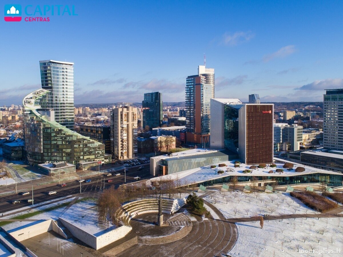 Продается 2 комнатная квартира Vilniuje, Šnipiškėse, Konstitucijos pr.
